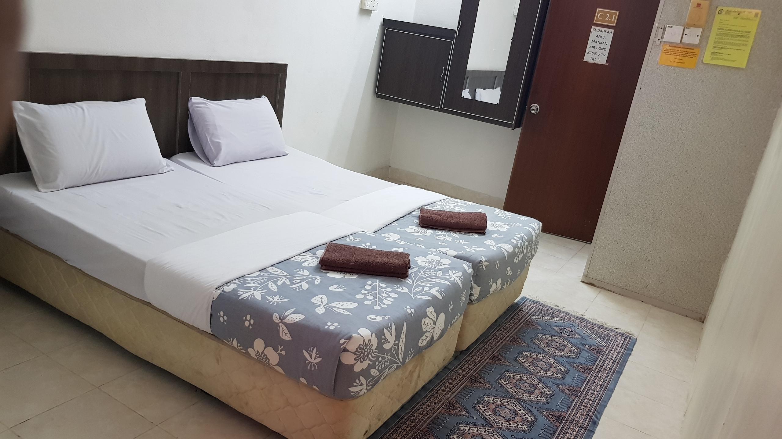 Oyo 89755 D&D Budget Inn Kota Bharu Esterno foto