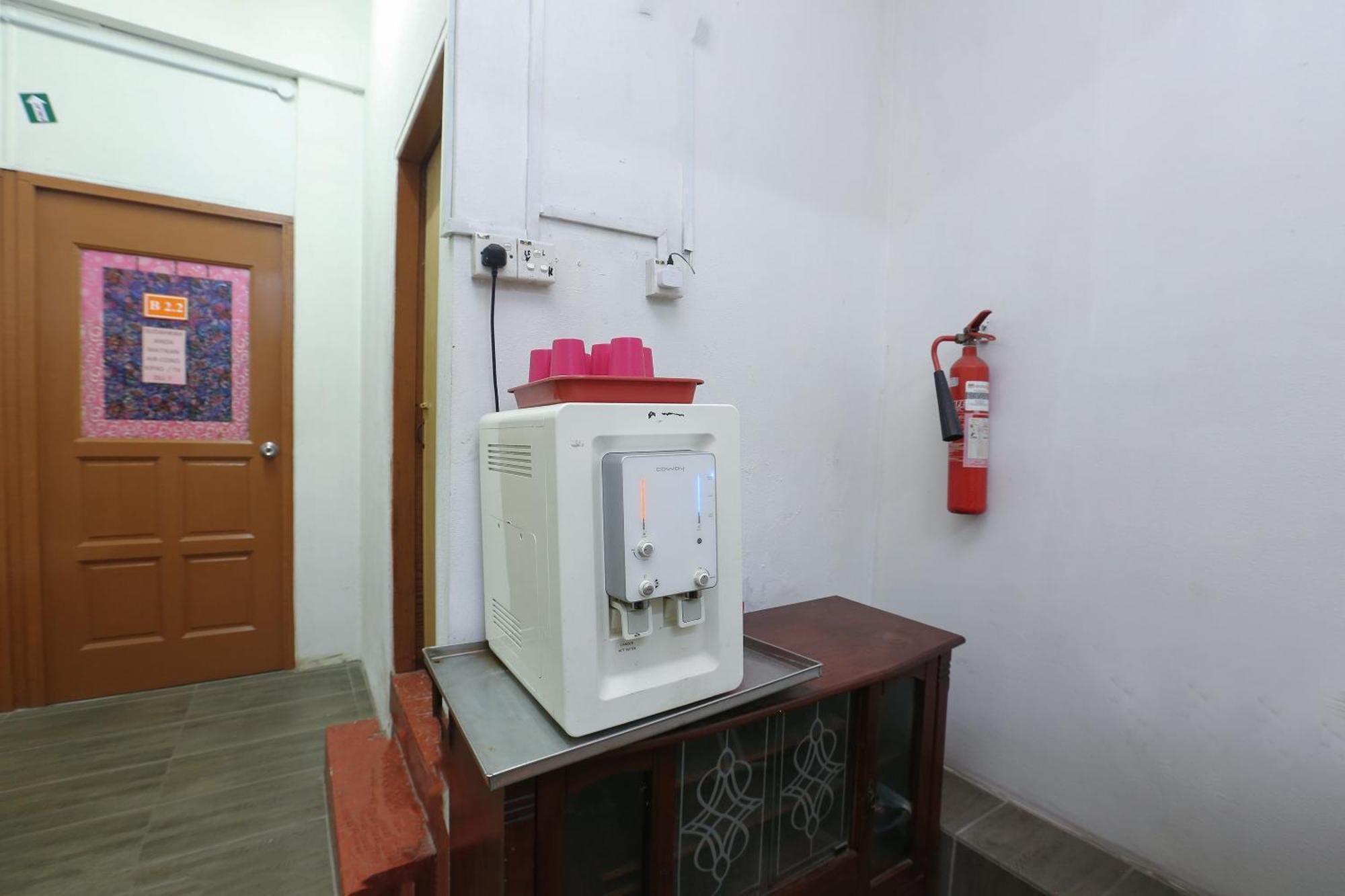Oyo 89755 D&D Budget Inn Kota Bharu Esterno foto