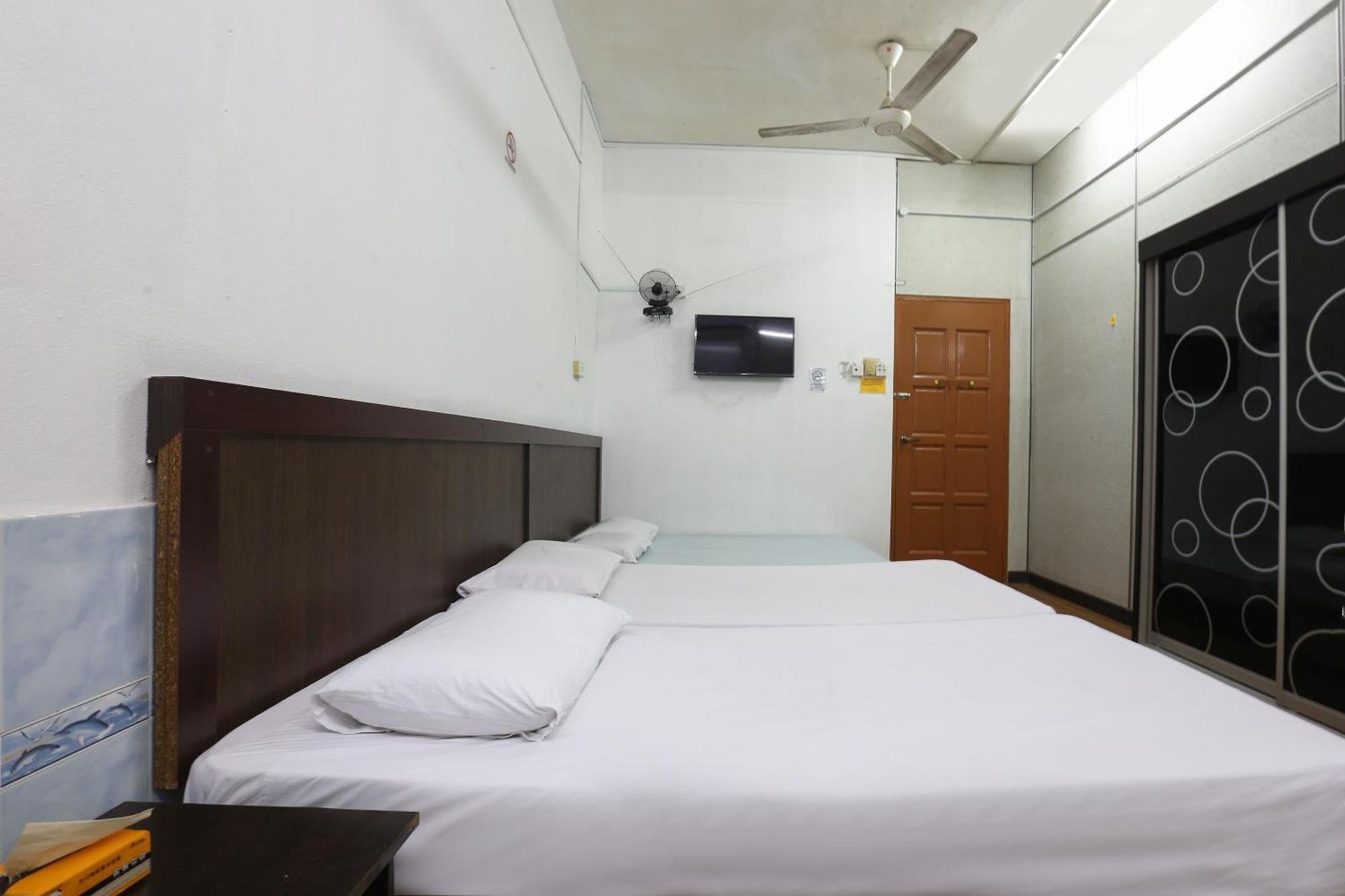 Oyo 89755 D&D Budget Inn Kota Bharu Esterno foto