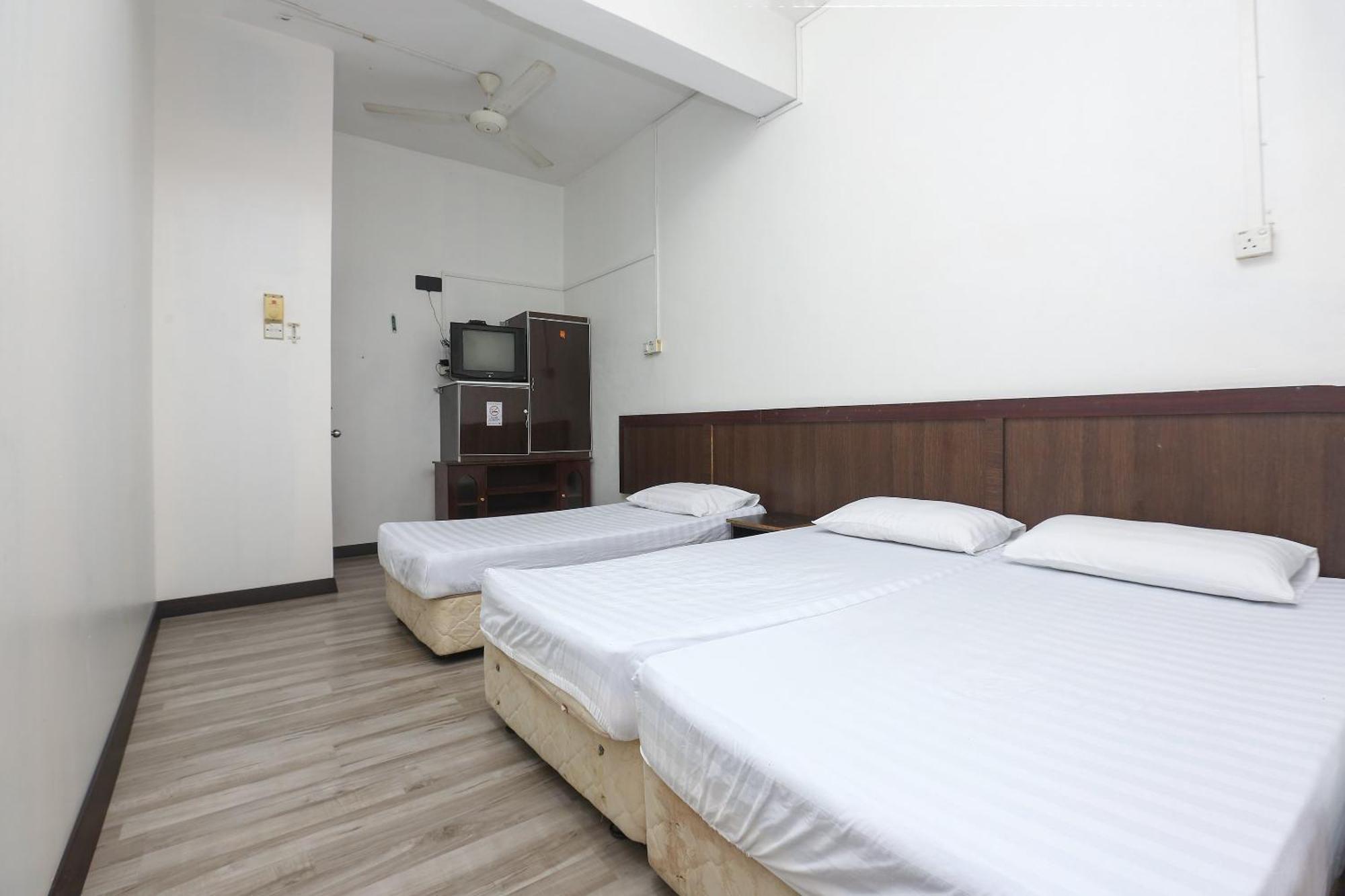 Oyo 89755 D&D Budget Inn Kota Bharu Esterno foto