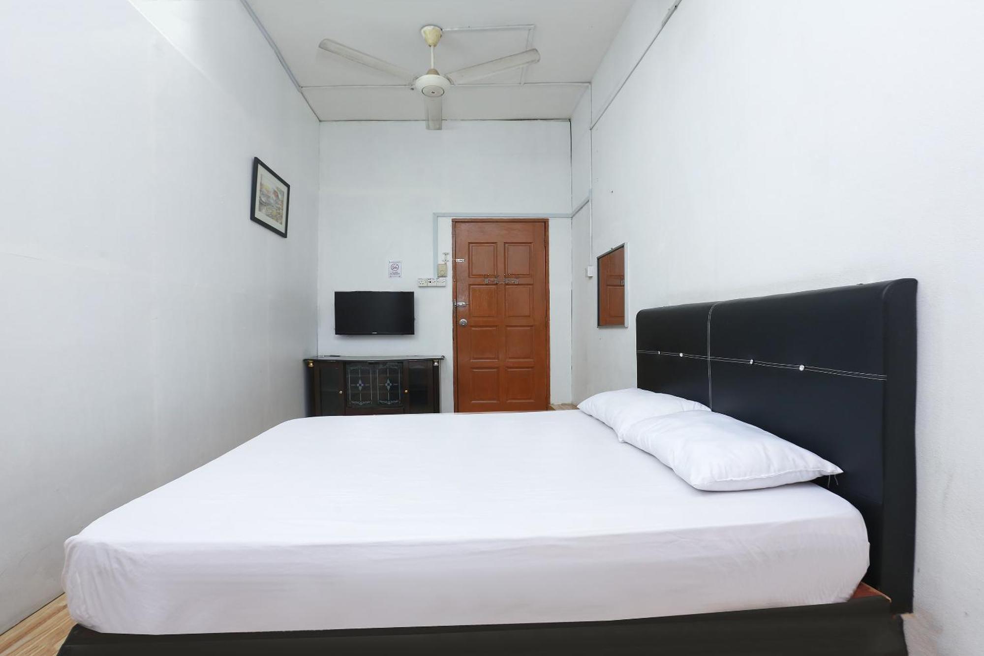 Oyo 89755 D&D Budget Inn Kota Bharu Esterno foto