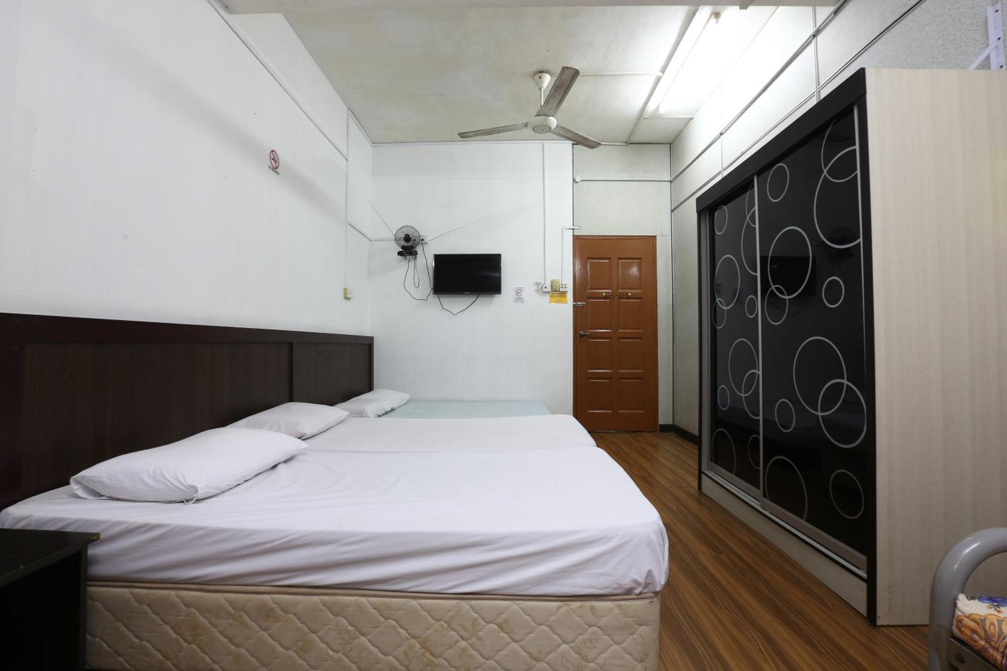 Oyo 89755 D&D Budget Inn Kota Bharu Esterno foto