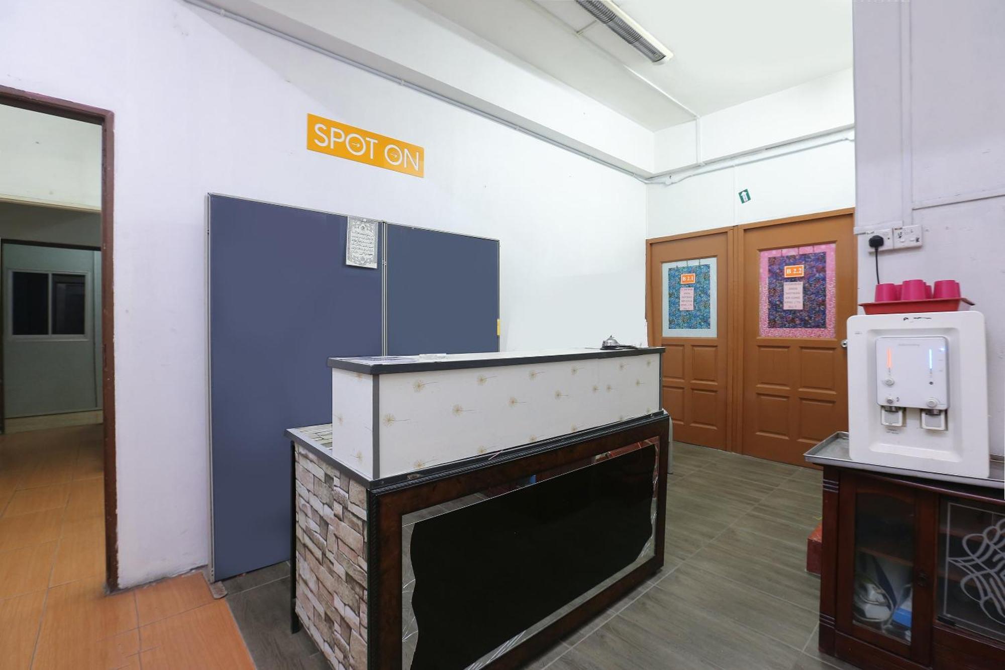 Oyo 89755 D&D Budget Inn Kota Bharu Esterno foto