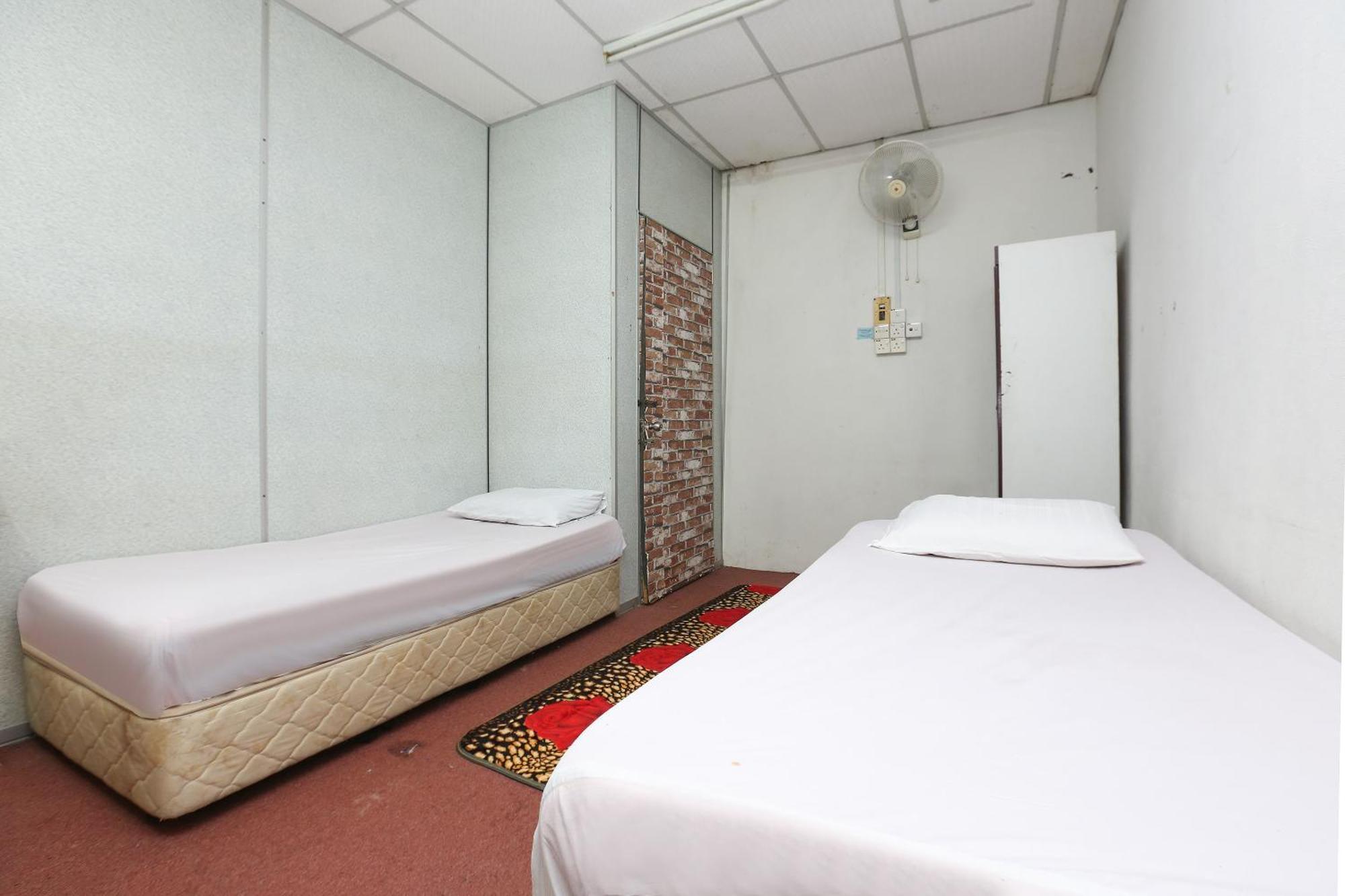 Oyo 89755 D&D Budget Inn Kota Bharu Esterno foto