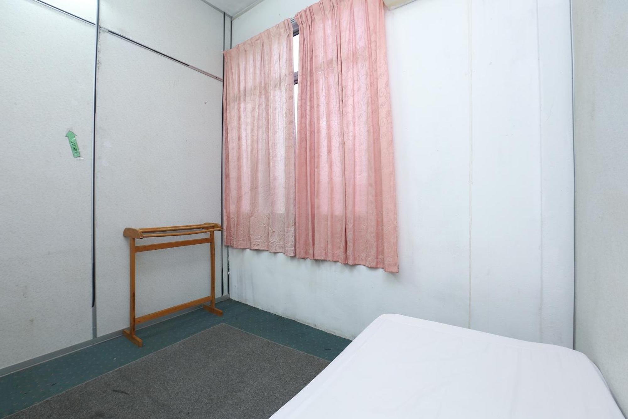 Oyo 89755 D&D Budget Inn Kota Bharu Esterno foto