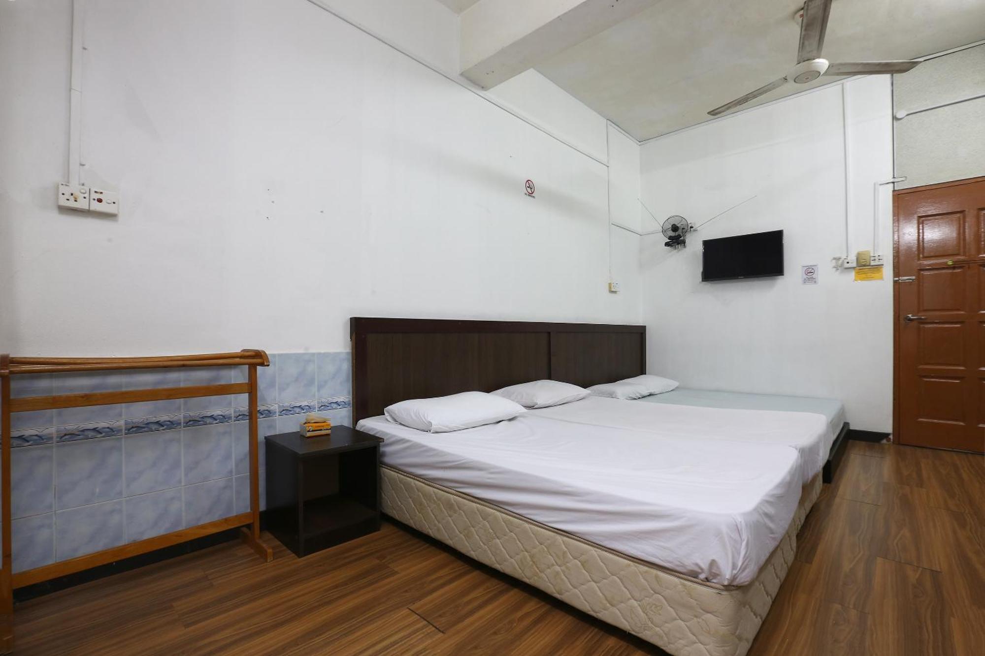 Oyo 89755 D&D Budget Inn Kota Bharu Esterno foto