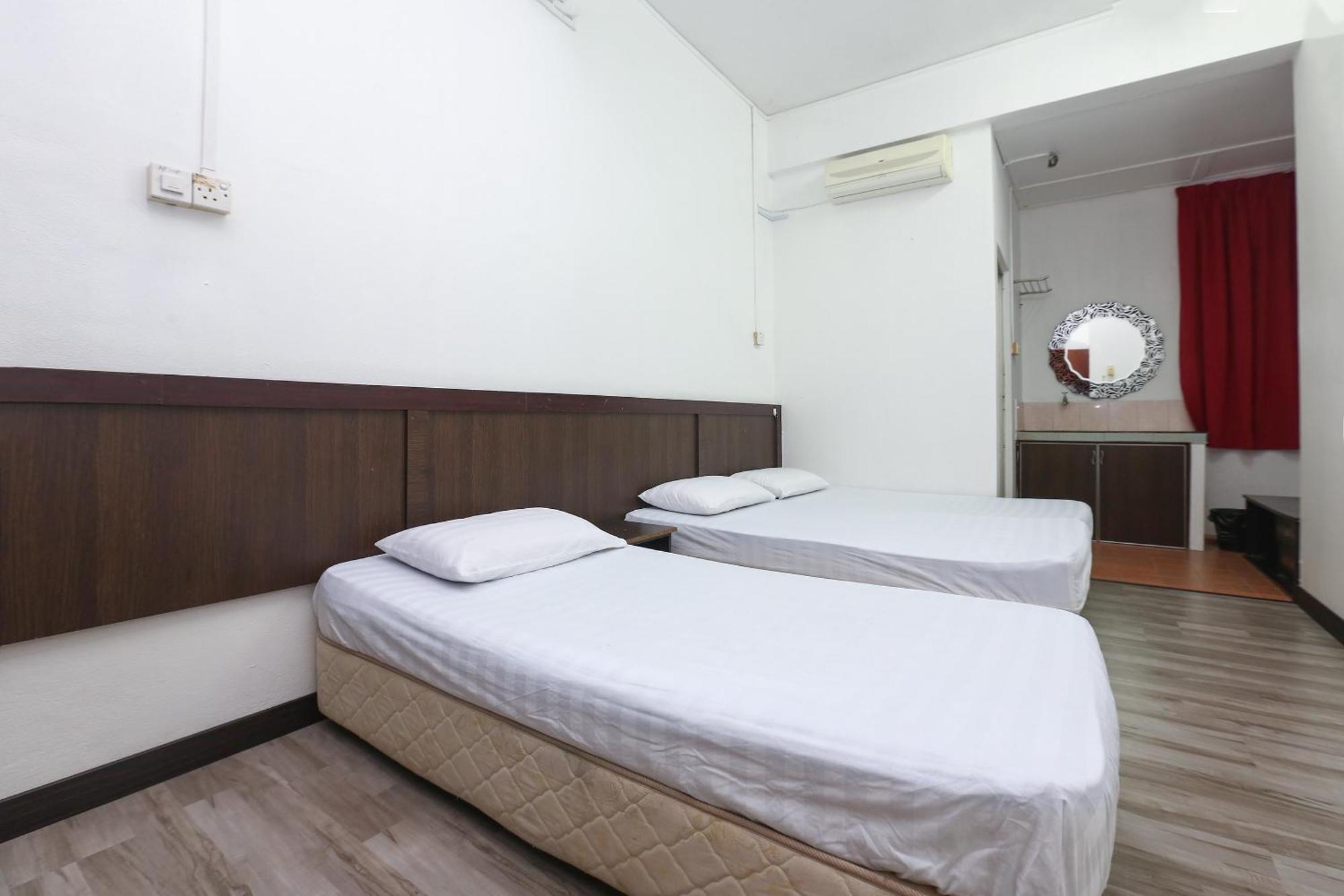 Oyo 89755 D&D Budget Inn Kota Bharu Esterno foto