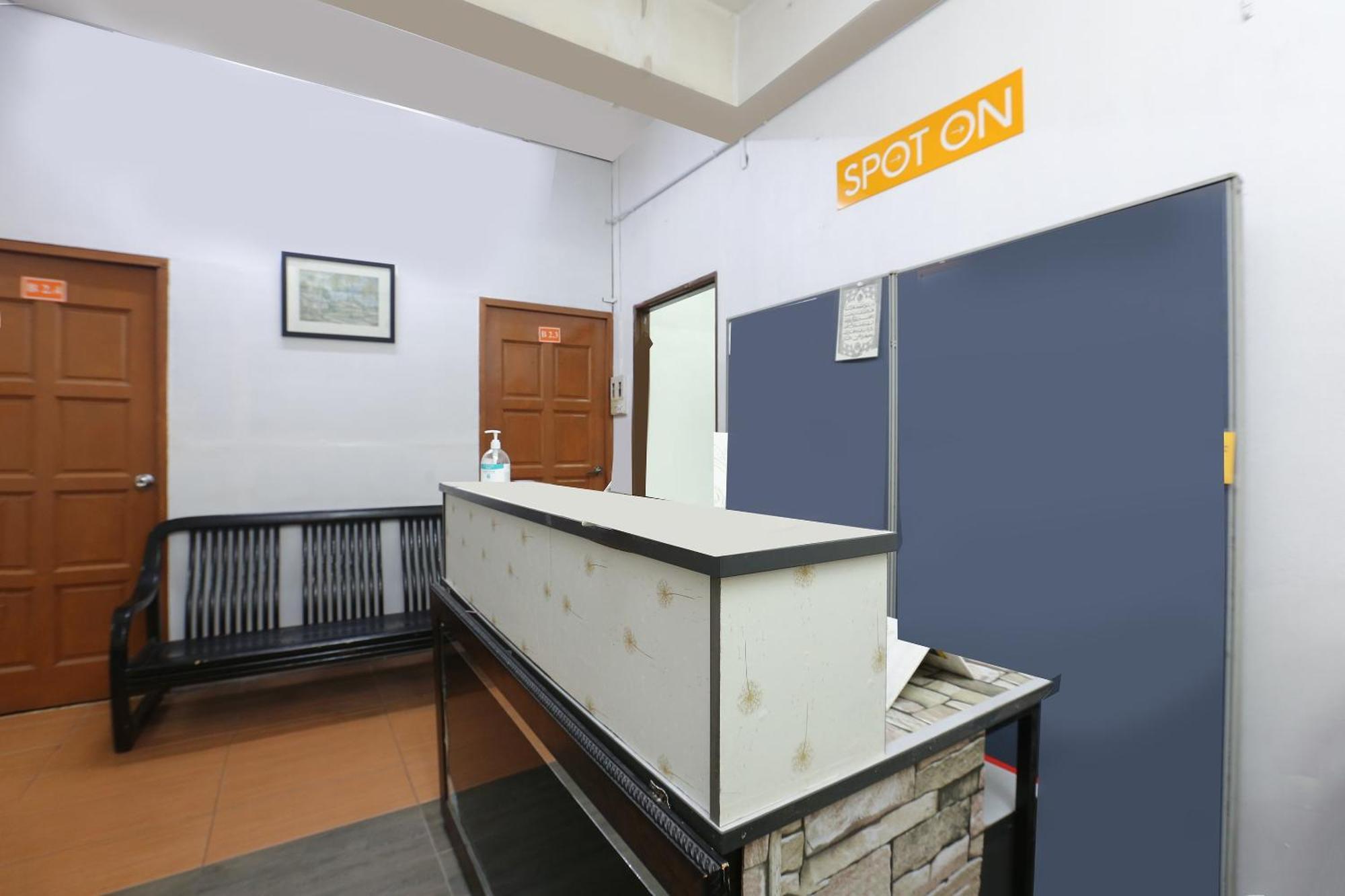 Oyo 89755 D&D Budget Inn Kota Bharu Esterno foto