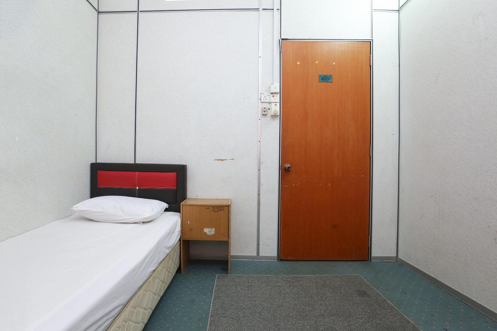 Oyo 89755 D&D Budget Inn Kota Bharu Esterno foto