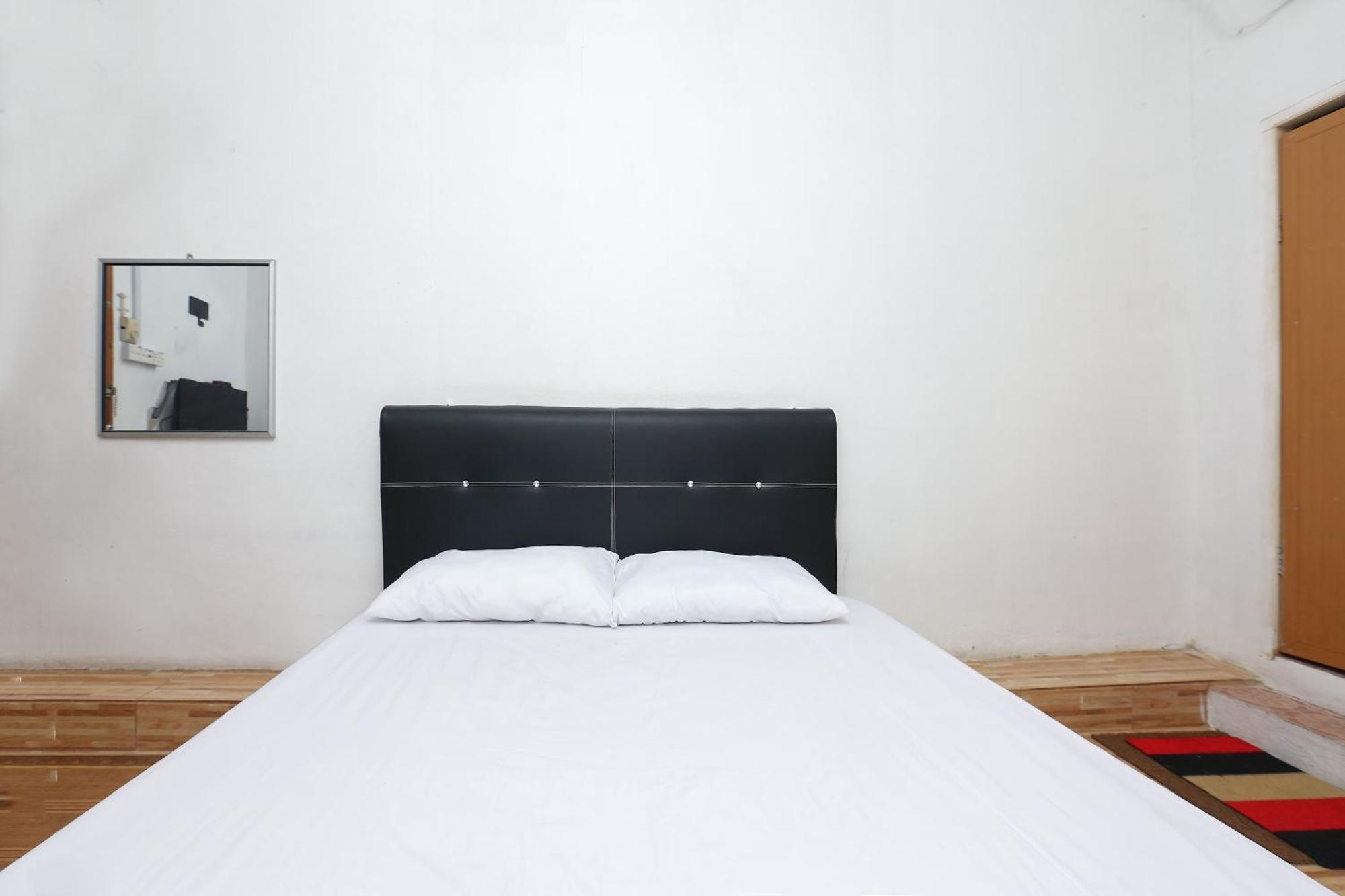 Oyo 89755 D&D Budget Inn Kota Bharu Esterno foto