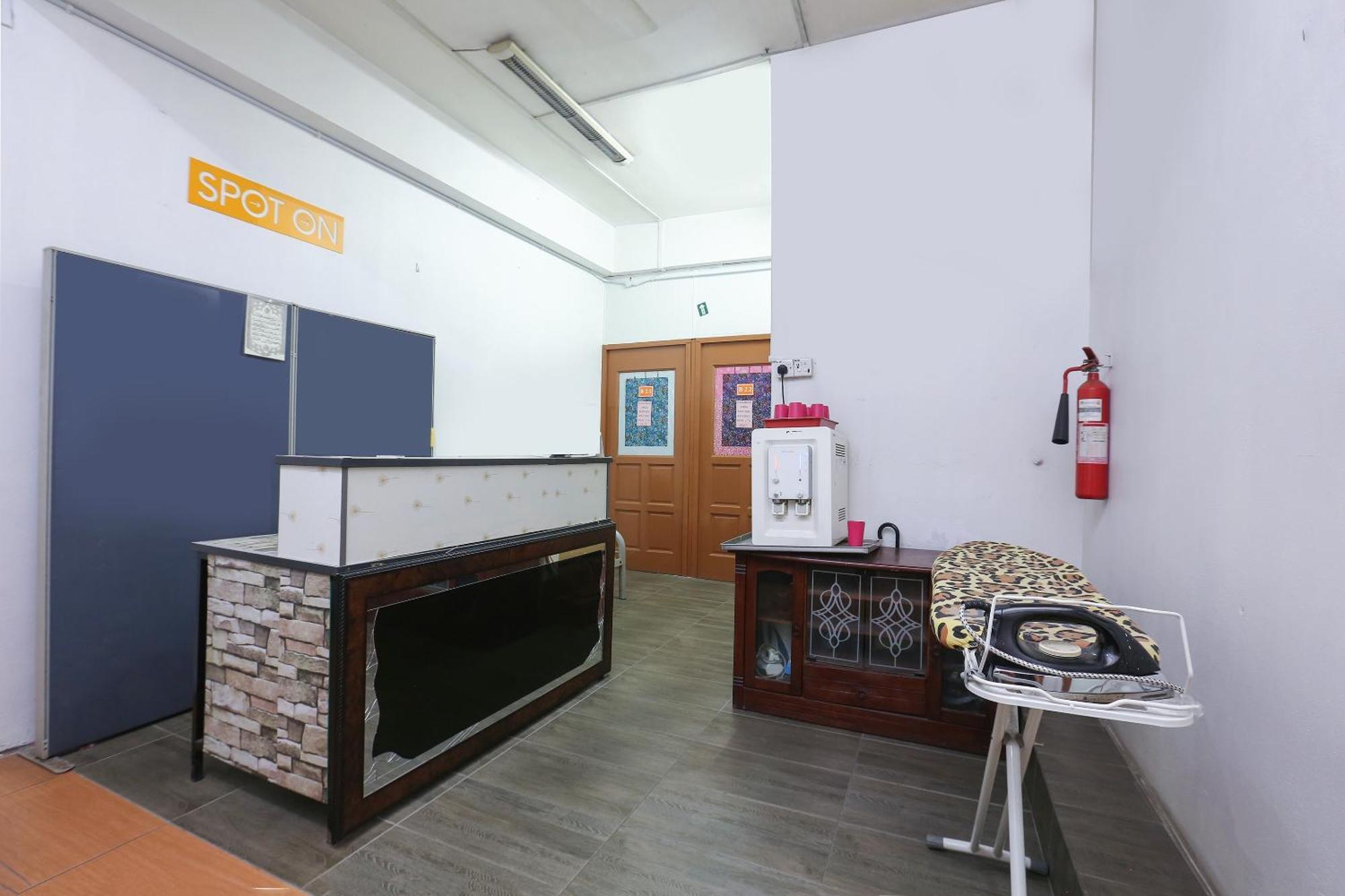 Oyo 89755 D&D Budget Inn Kota Bharu Esterno foto