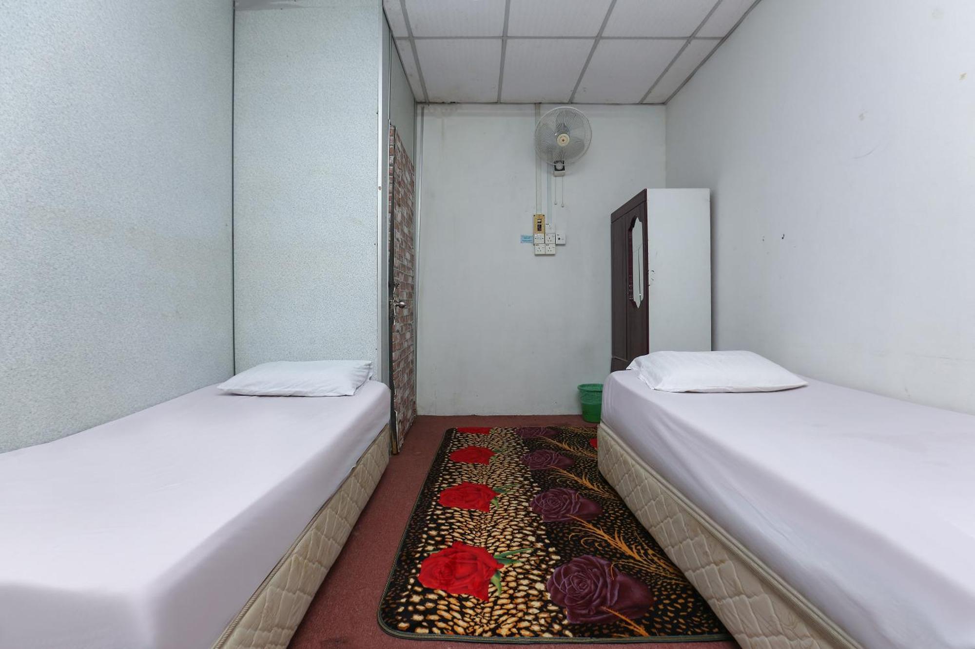 Oyo 89755 D&D Budget Inn Kota Bharu Esterno foto