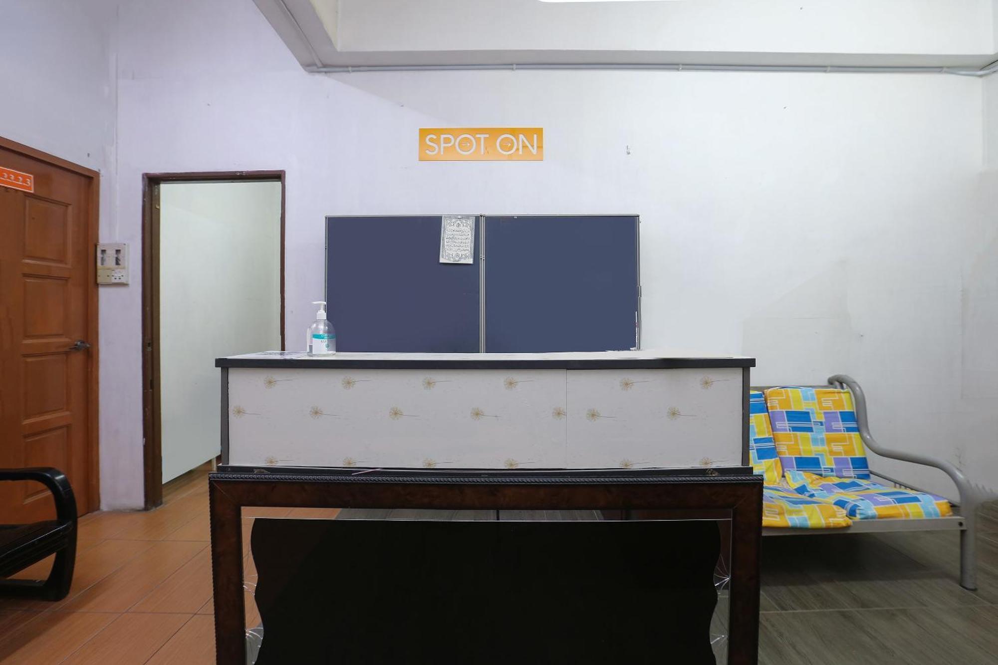 Oyo 89755 D&D Budget Inn Kota Bharu Esterno foto